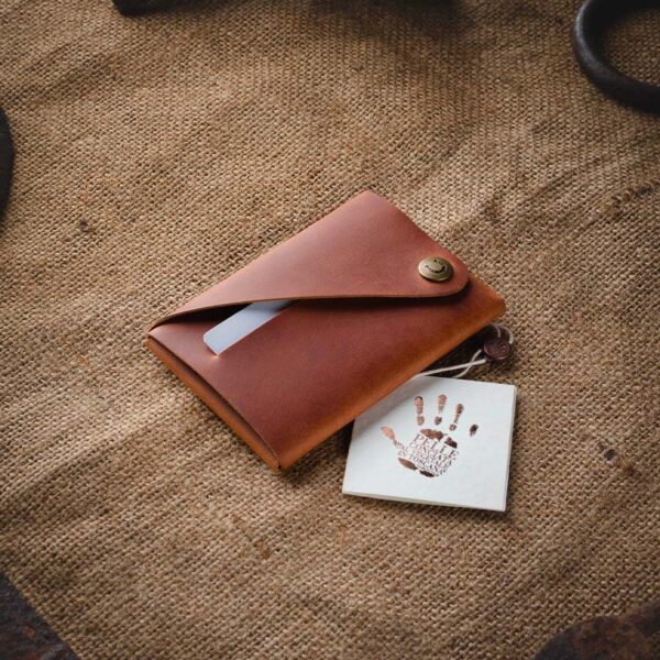 minimalistická kožená peněženka