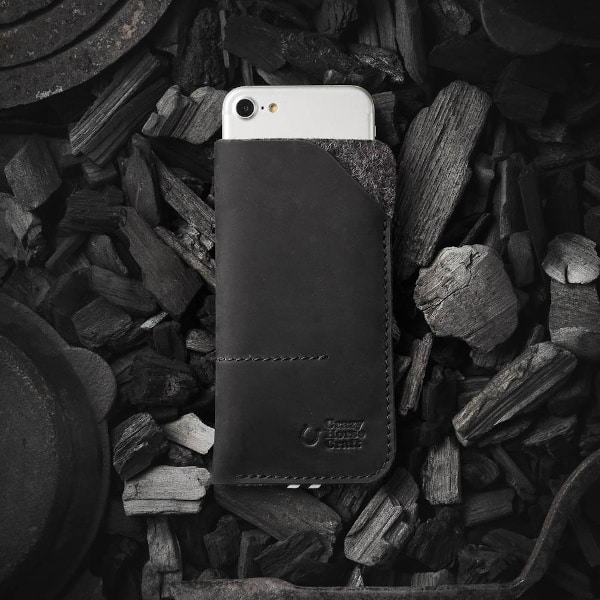Kožené pouzdro / peněženka na iPhone černá kapsa na telefon