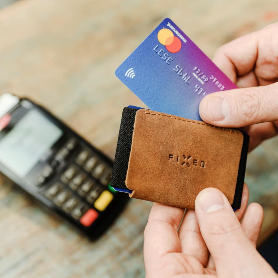 Chytrá kožená slim peněženka Fixed Smile Tiny na karty