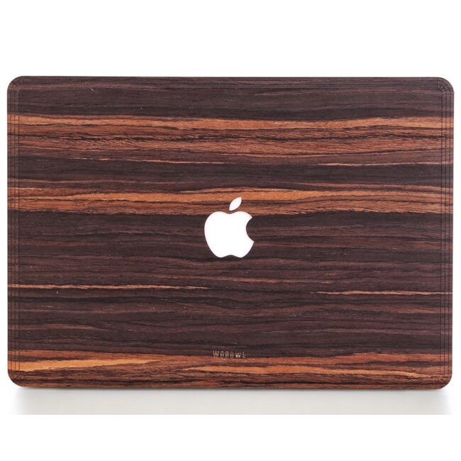 Krycí fólie na Macbook z pravého dřeva WoodWe z ebonového dřeva